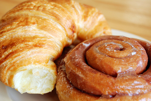 croissant and cinnamon roll photo